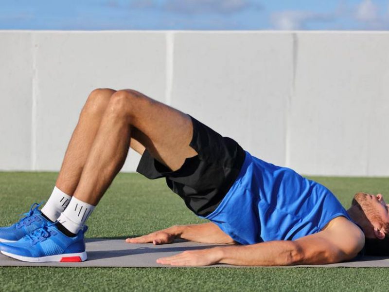 حرکت Glute bridge حرکت Glute bridge